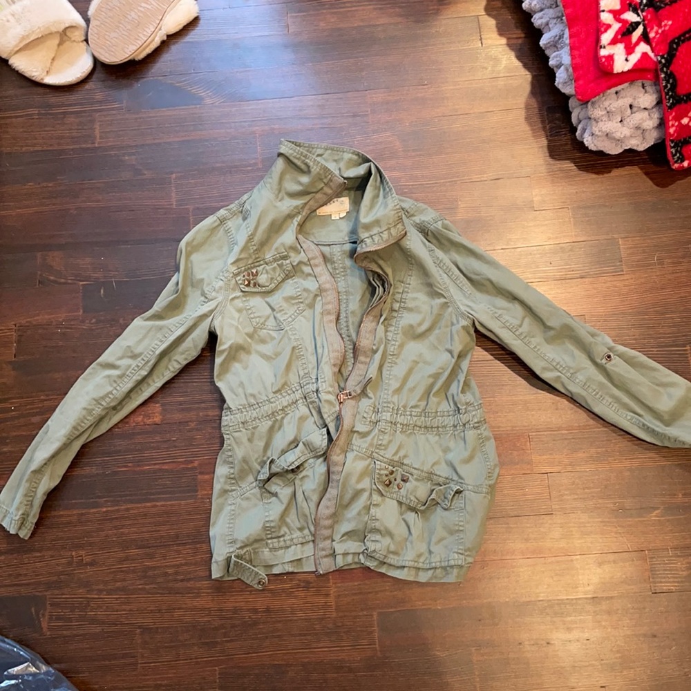 Green cargo jacket size medium